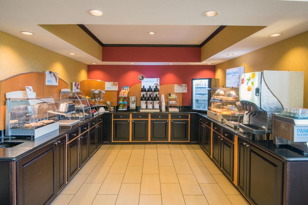 Holiday Inn Express Hotel & Suites Wauseon By Ihg Esterno foto