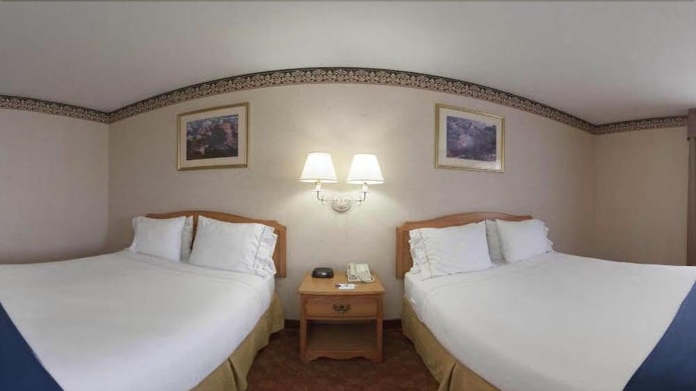 Holiday Inn Express Hotel & Suites Wauseon By Ihg Esterno foto