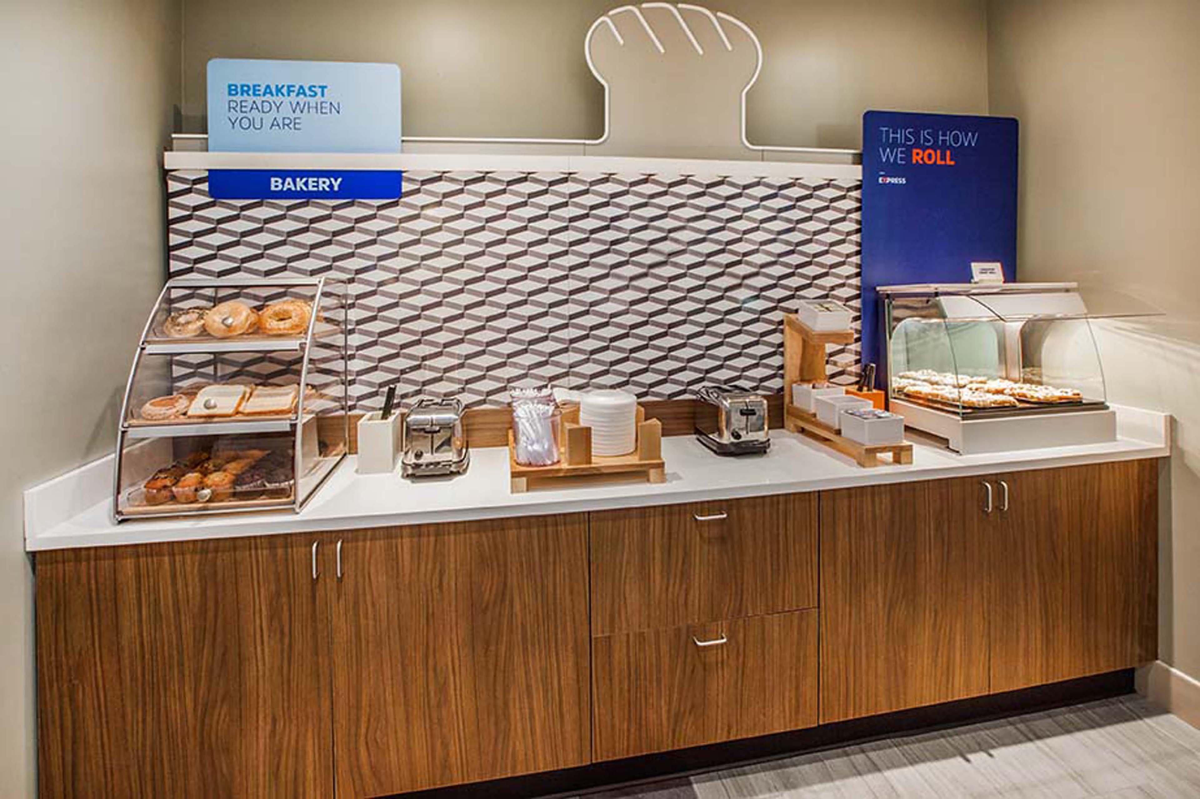 Holiday Inn Express Hotel & Suites Wauseon By Ihg Esterno foto