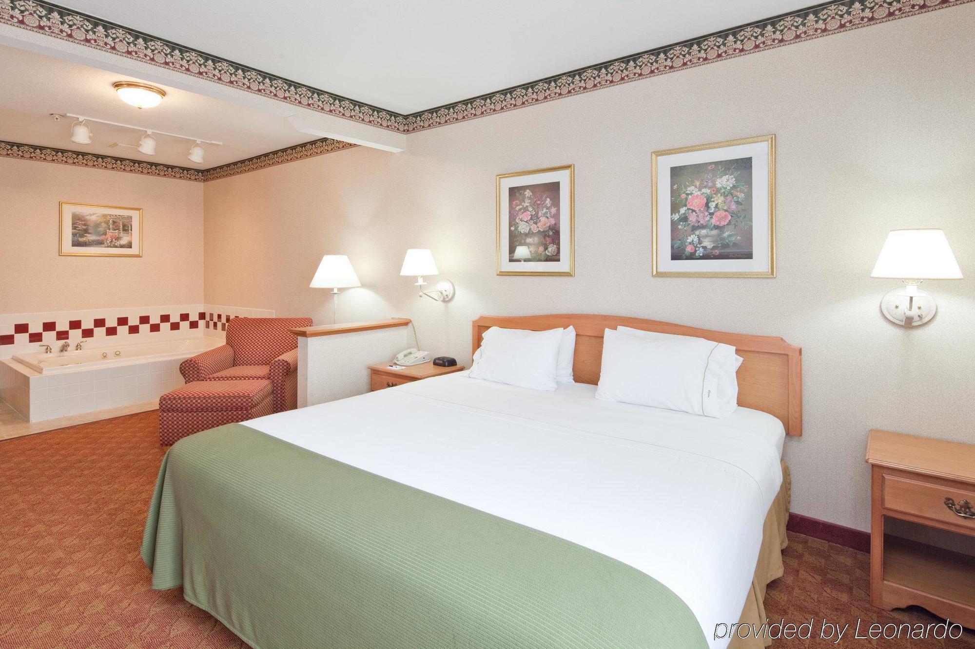 Holiday Inn Express Hotel & Suites Wauseon By Ihg Camera foto