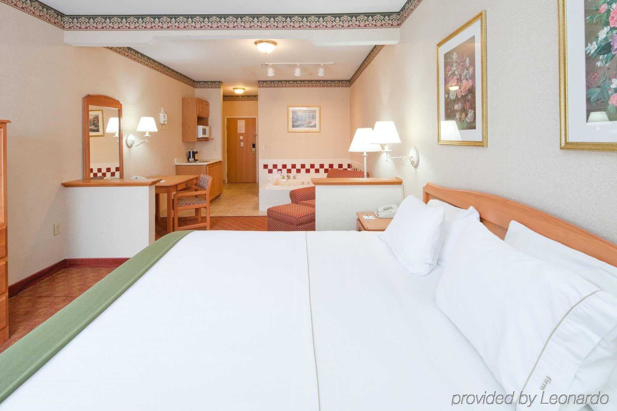 Holiday Inn Express Hotel & Suites Wauseon By Ihg Camera foto