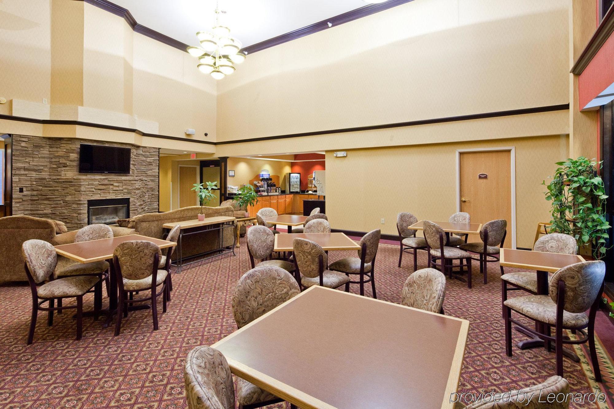 Holiday Inn Express Hotel & Suites Wauseon By Ihg Esterno foto