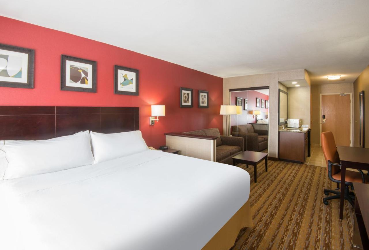 Holiday Inn Express Hotel & Suites Wauseon By Ihg Esterno foto